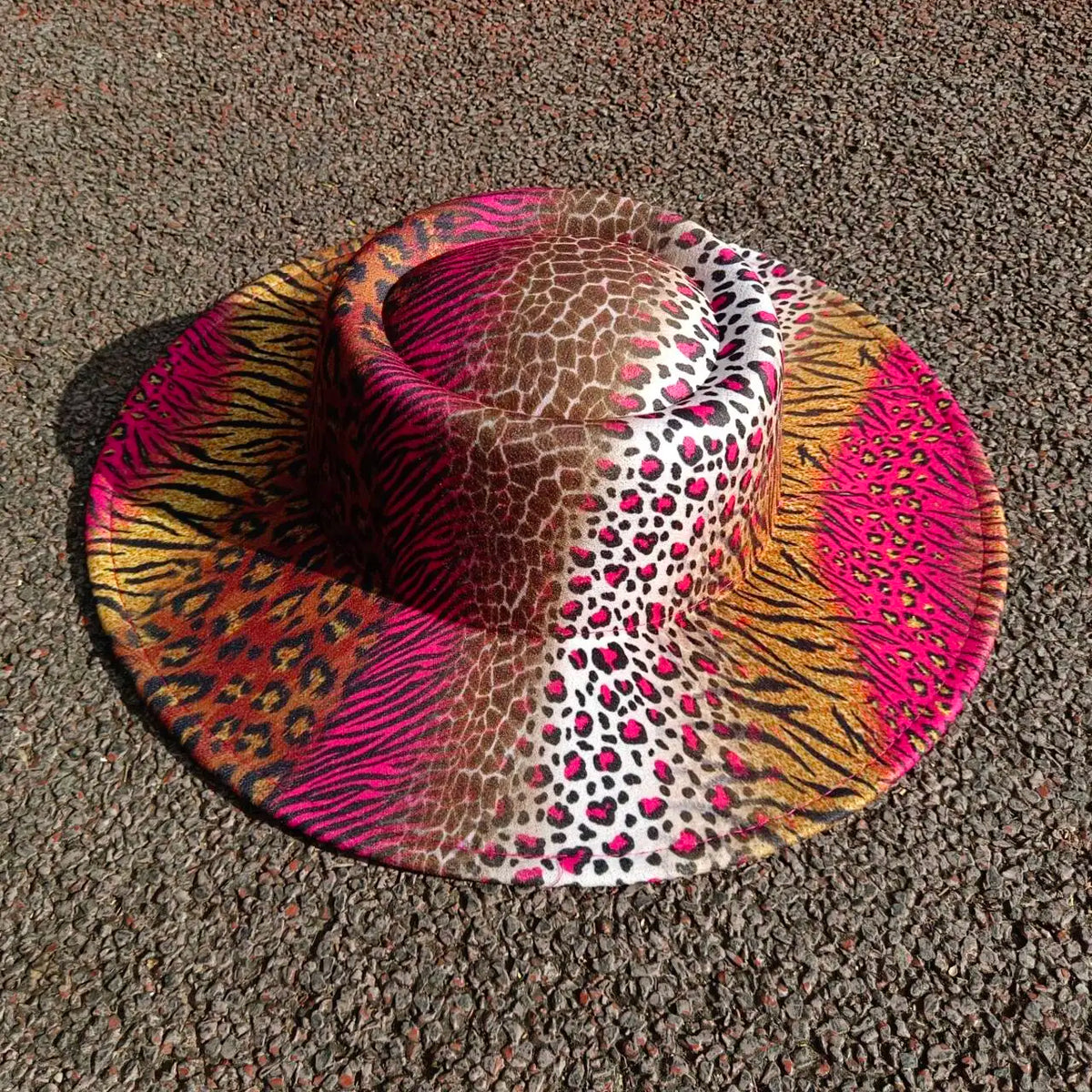 tete à chapeau vintage