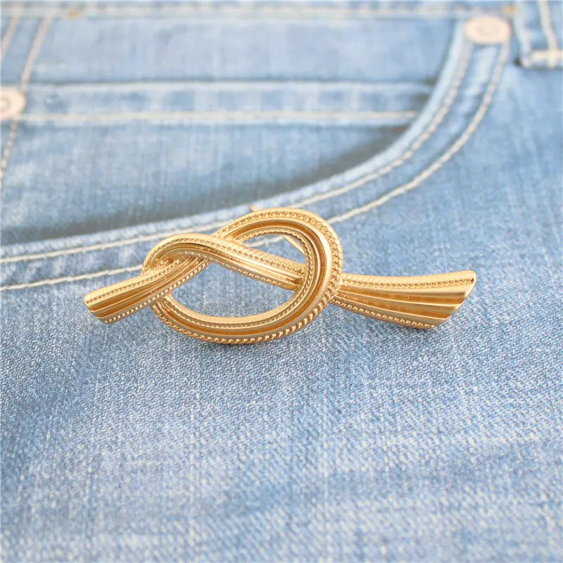 broche à chapeau vintage en or