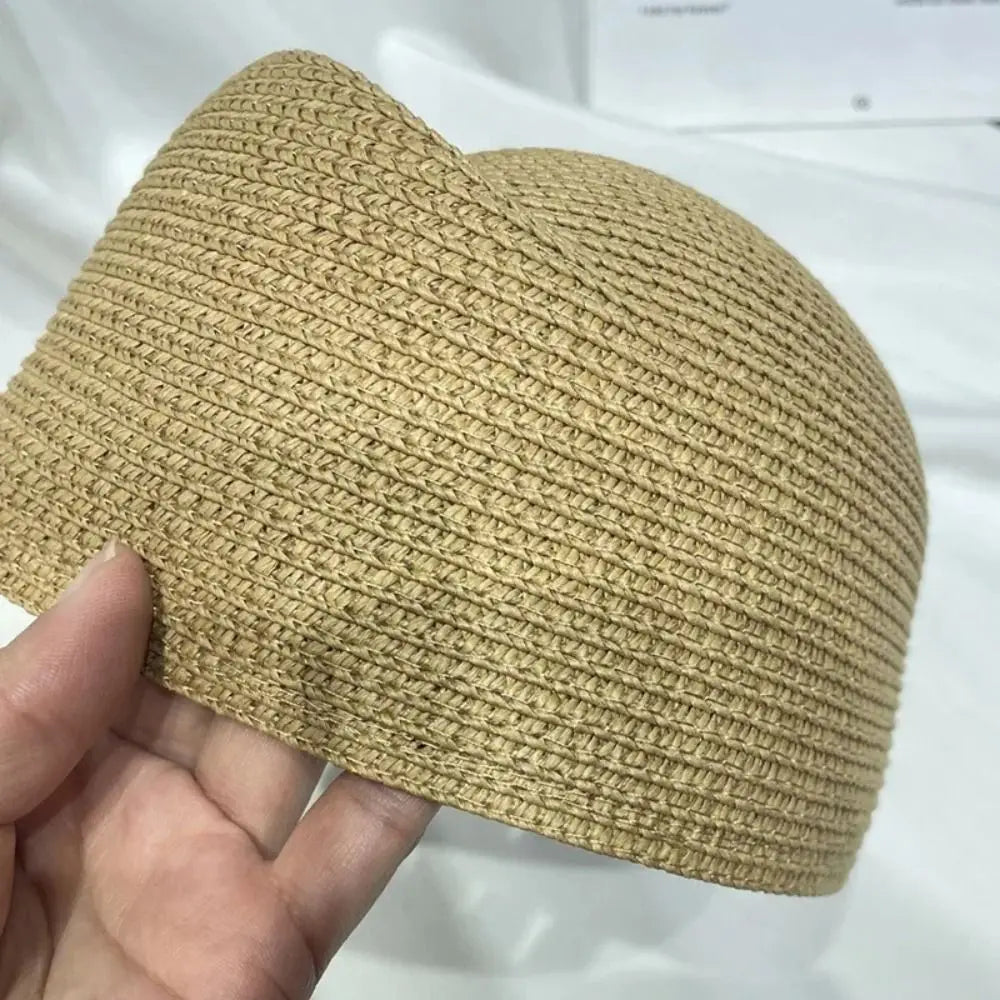 chapeau en fibre naturelle vintage