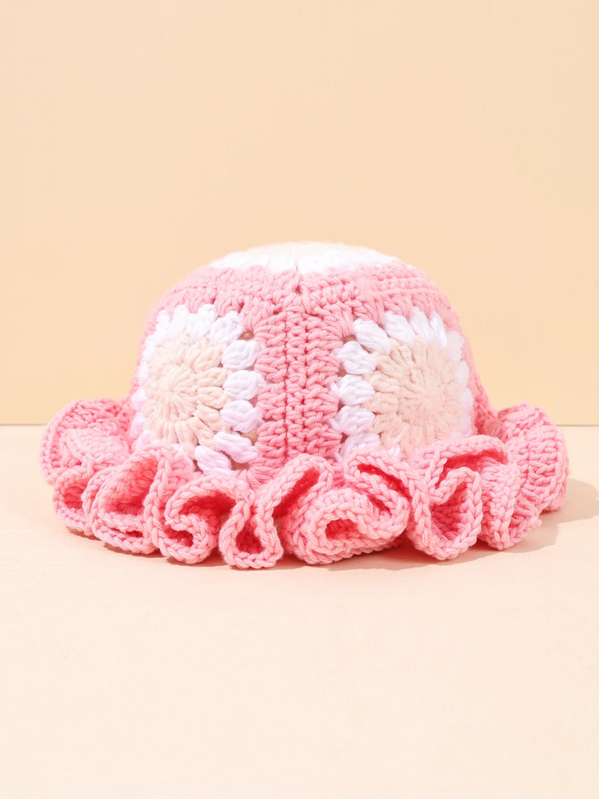chapeau vintage pour fillette au crochet