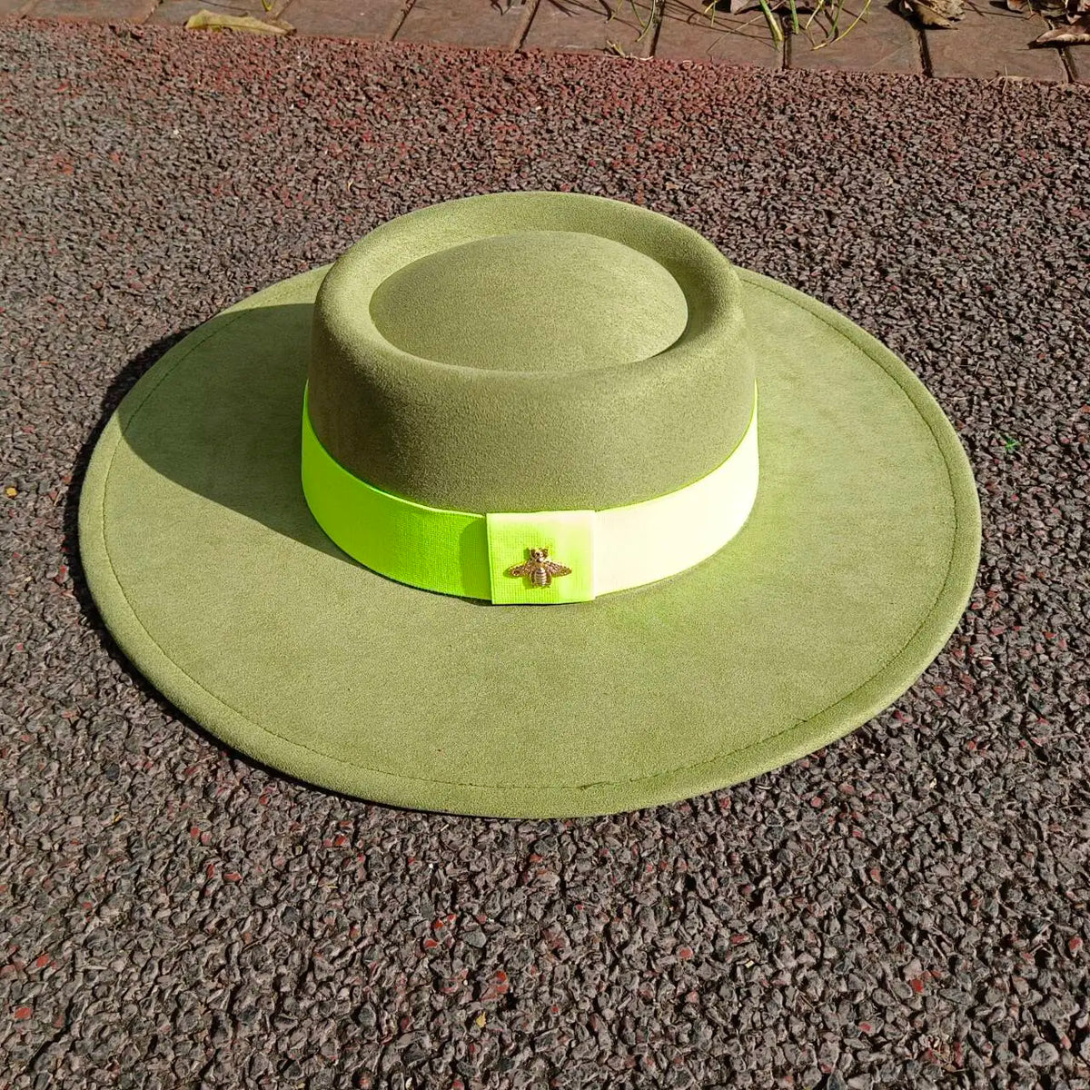 tete à chapeau vintage