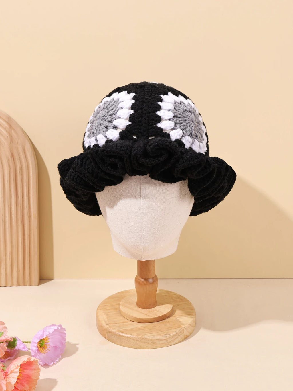 chapeau vintage pour fillette au crochet