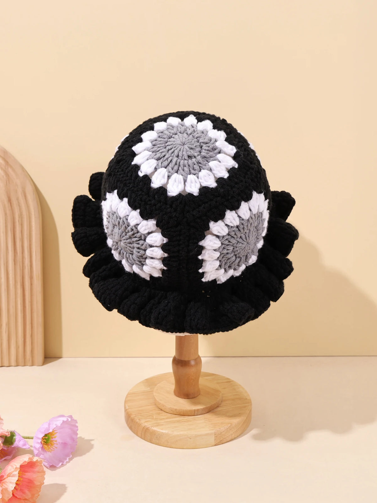 chapeau vintage pour fillette au crochet