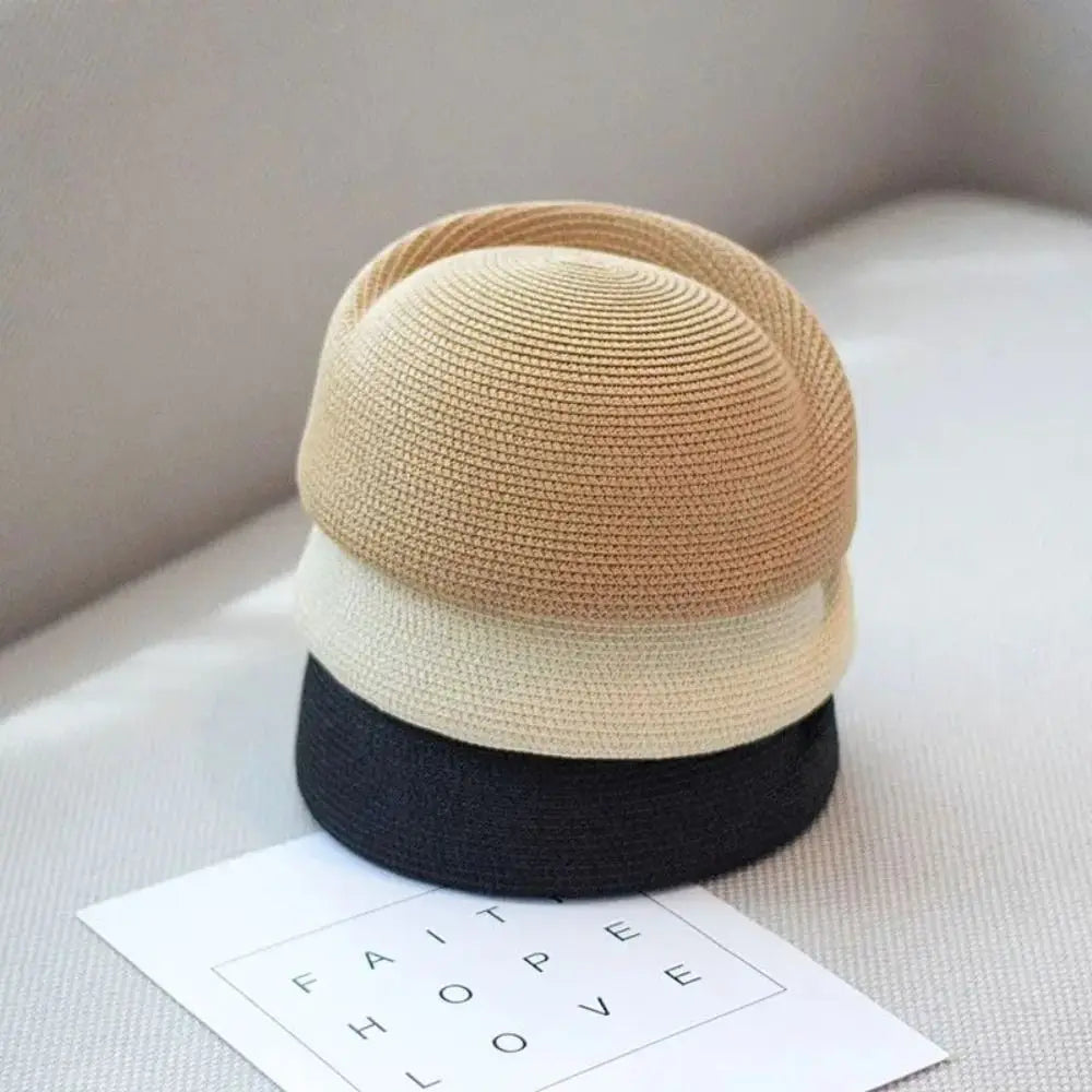 chapeau en fibre naturelle vintage