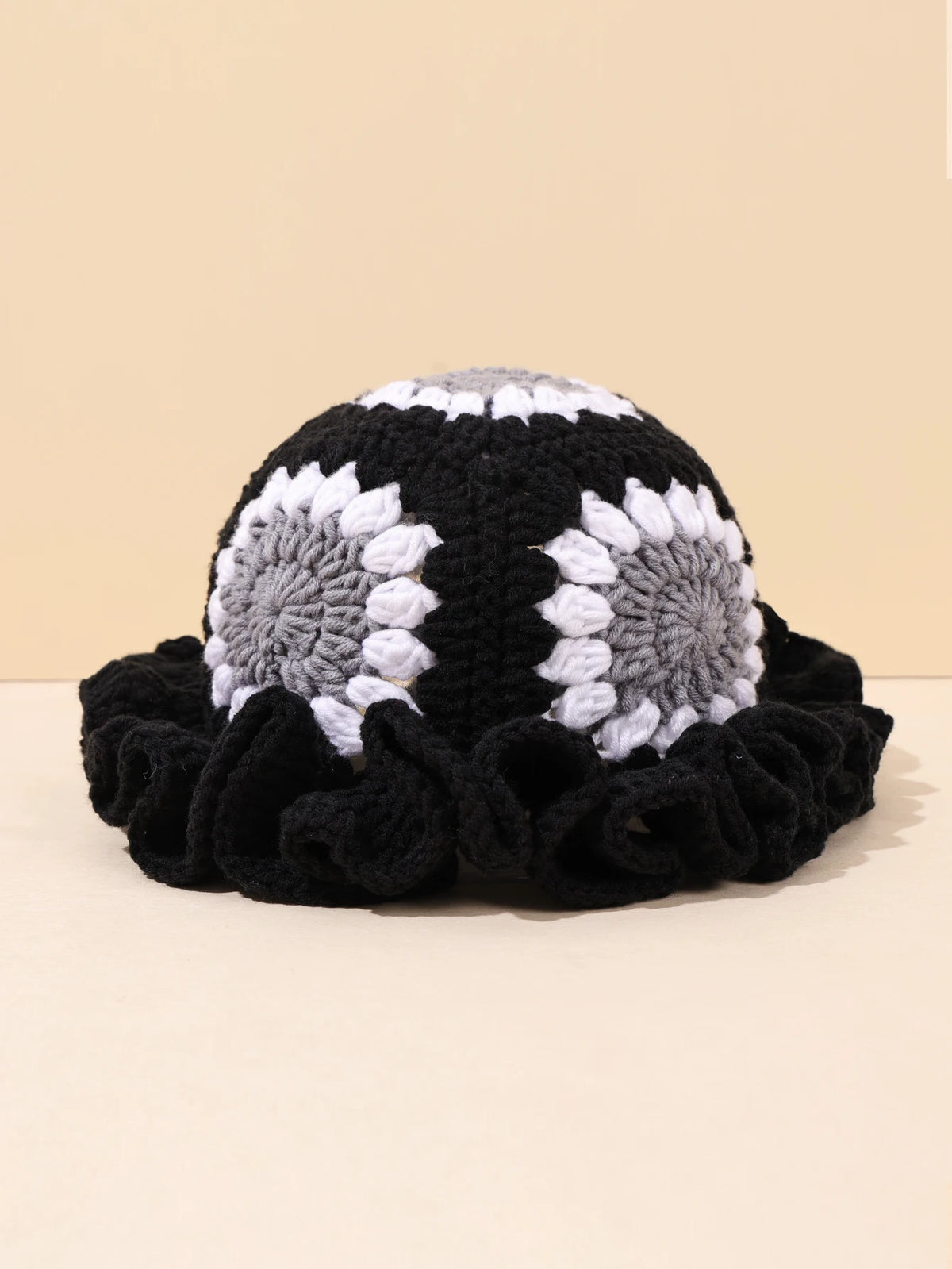 chapeau vintage pour fillette au crochet