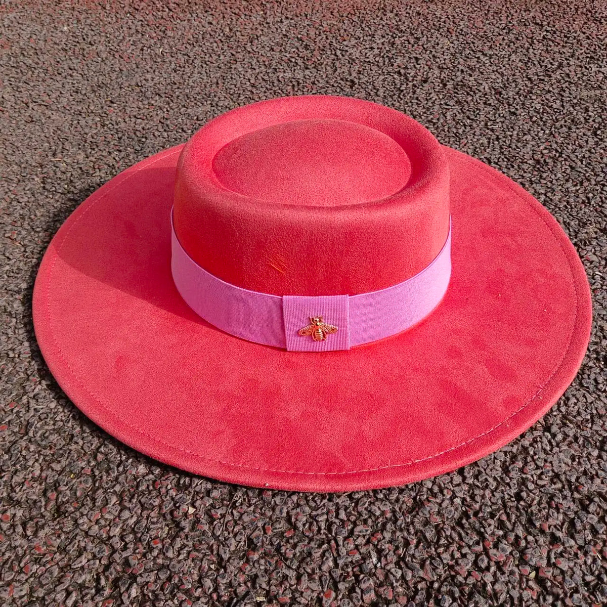 tete à chapeau vintage