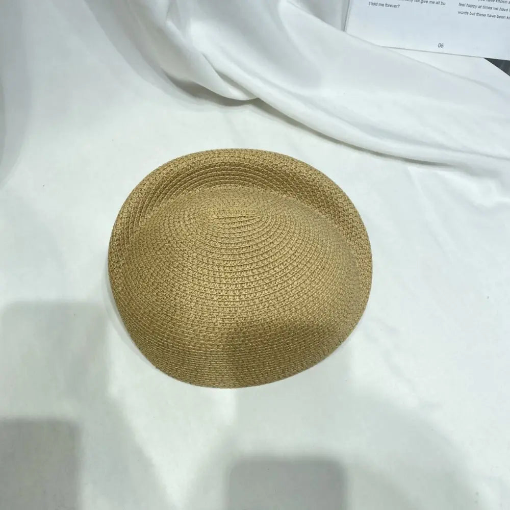 chapeau en fibre naturelle vintage