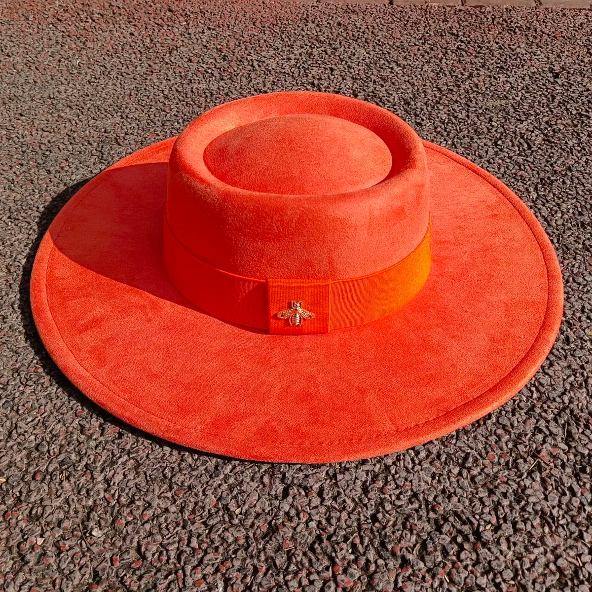 tete à chapeau vintage