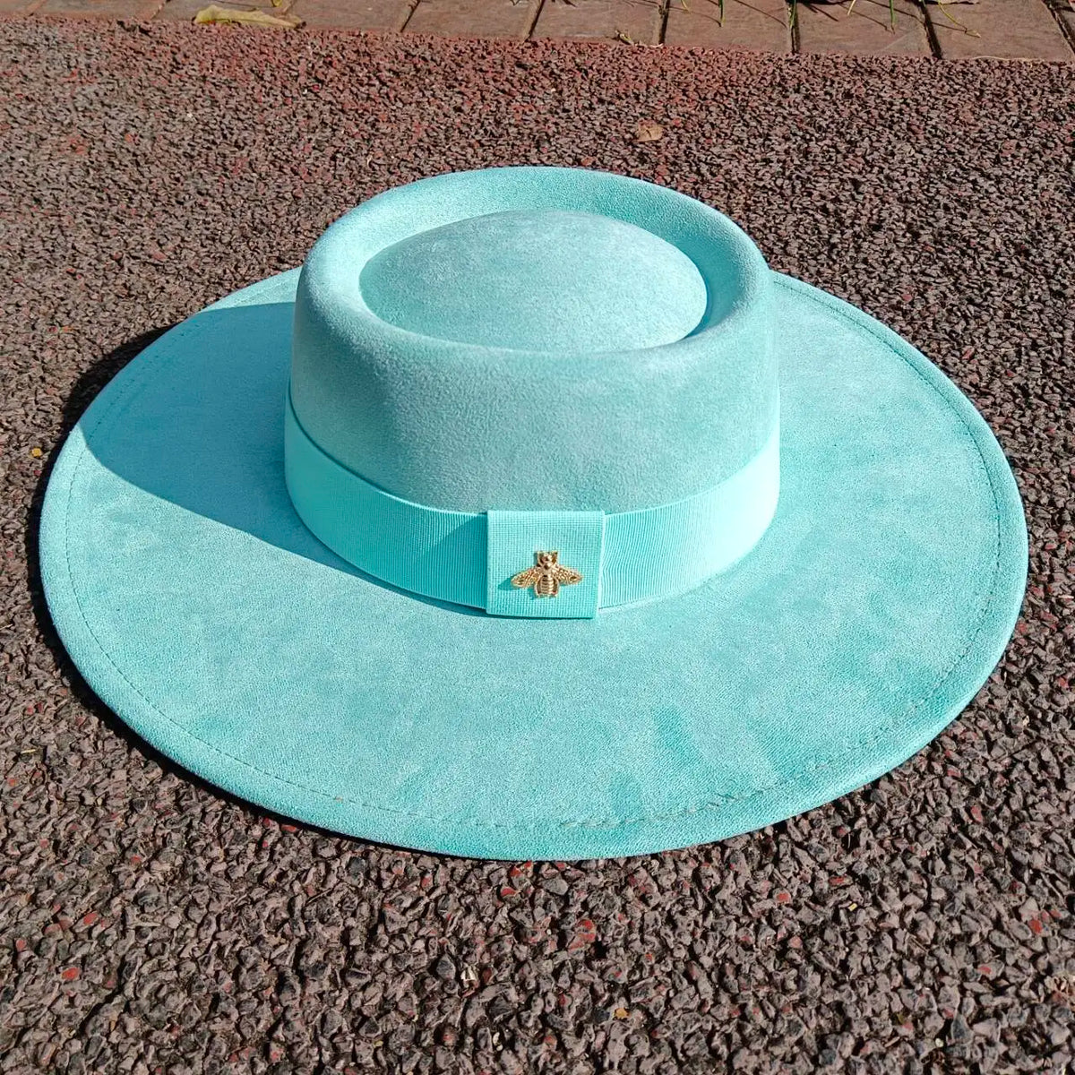 tete à chapeau vintage