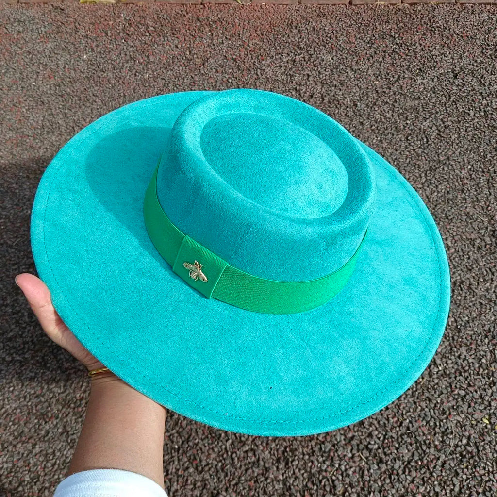 tete à chapeau vintage
