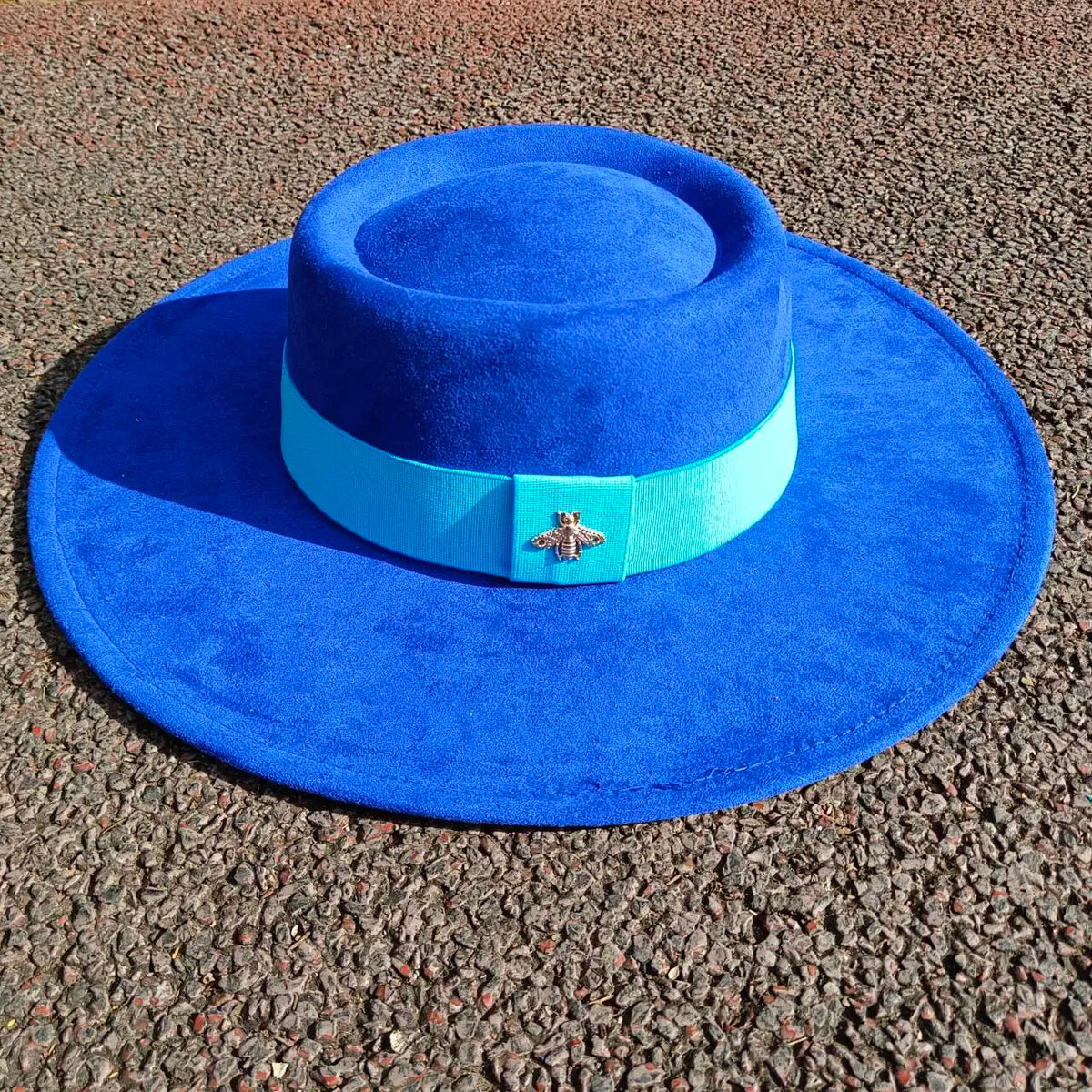 tete à chapeau vintage