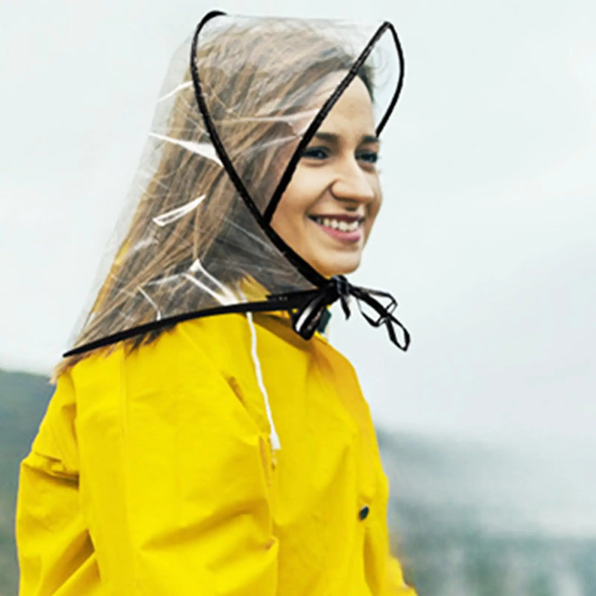 chapeau de pluie plastique vintage
