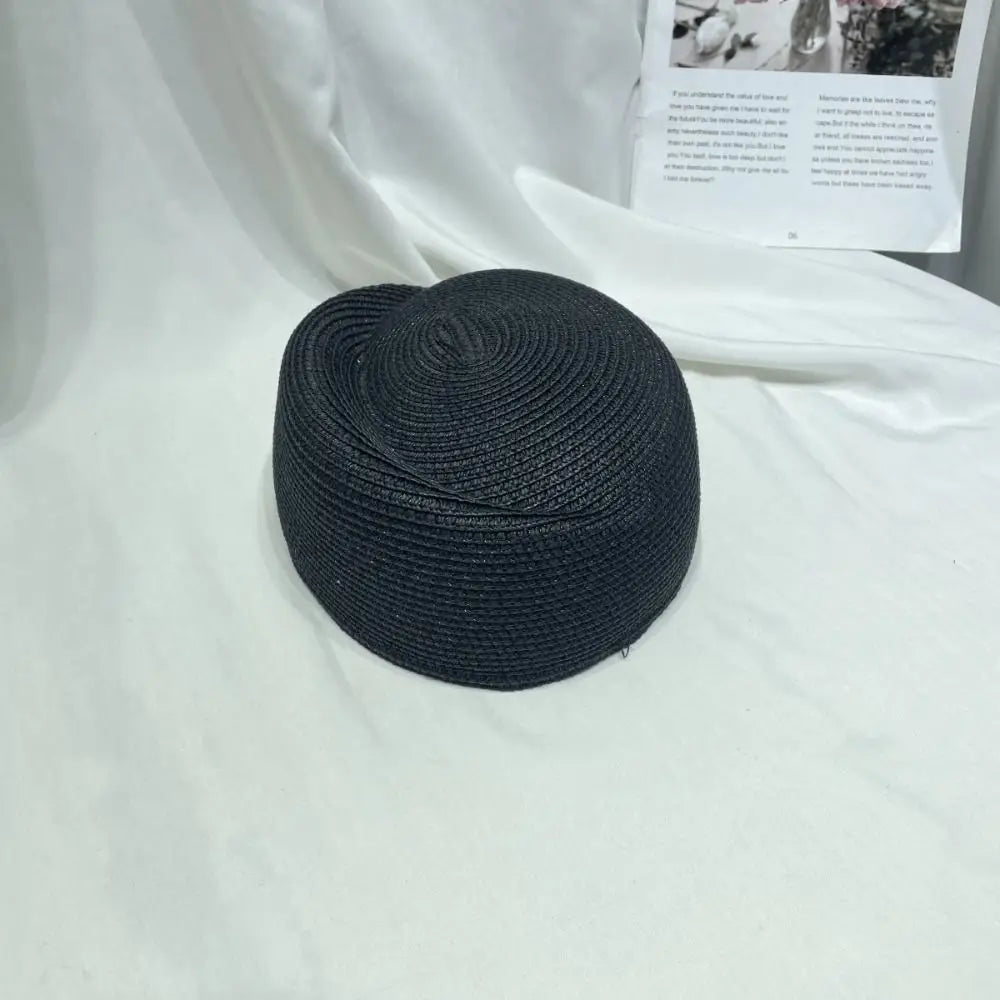 chapeau en fibre naturelle vintage