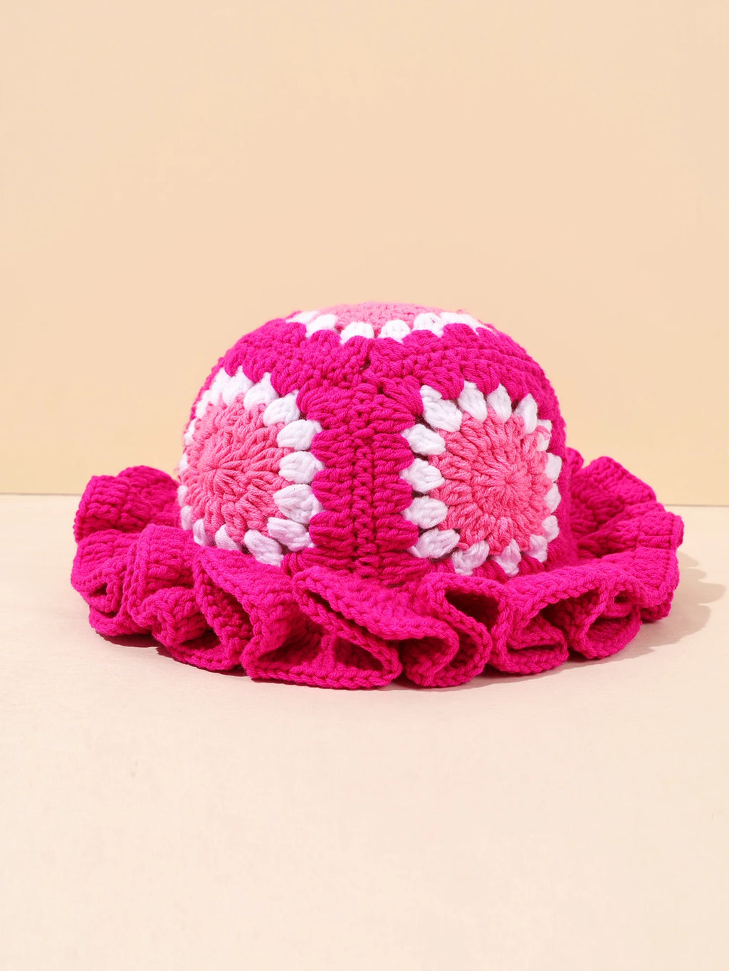 chapeau vintage pour fillette au crochet